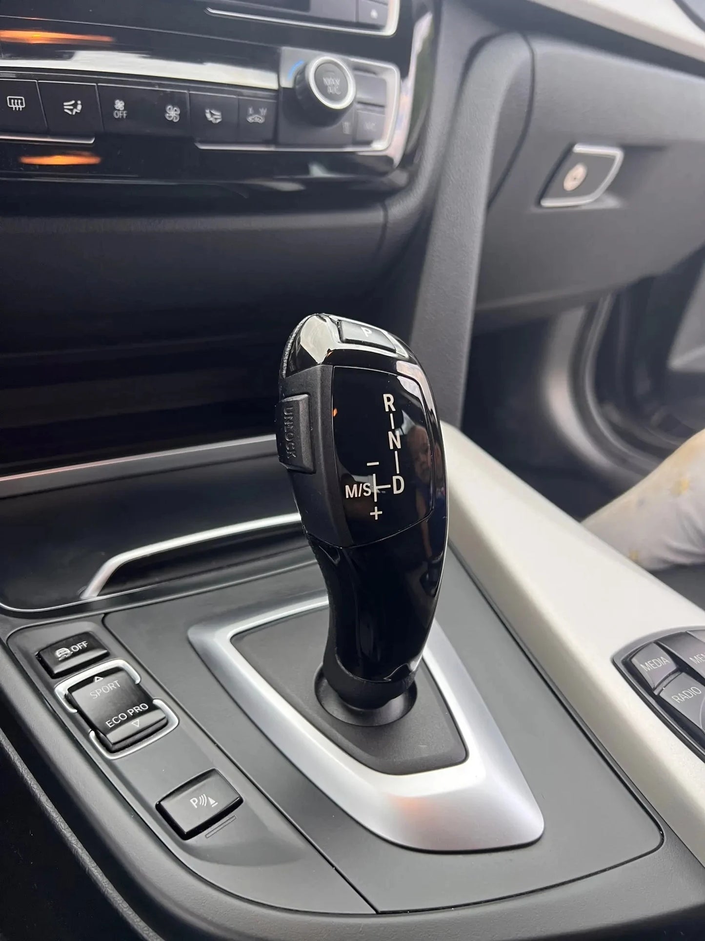 Car Gear Knob Shift Lever Cover Replacement for BMW 1 2 3 5 7 Series F10 F20 F21 F22 F11 F01 X1 X3 X4 M3 M5 F30 F25 F Chassis