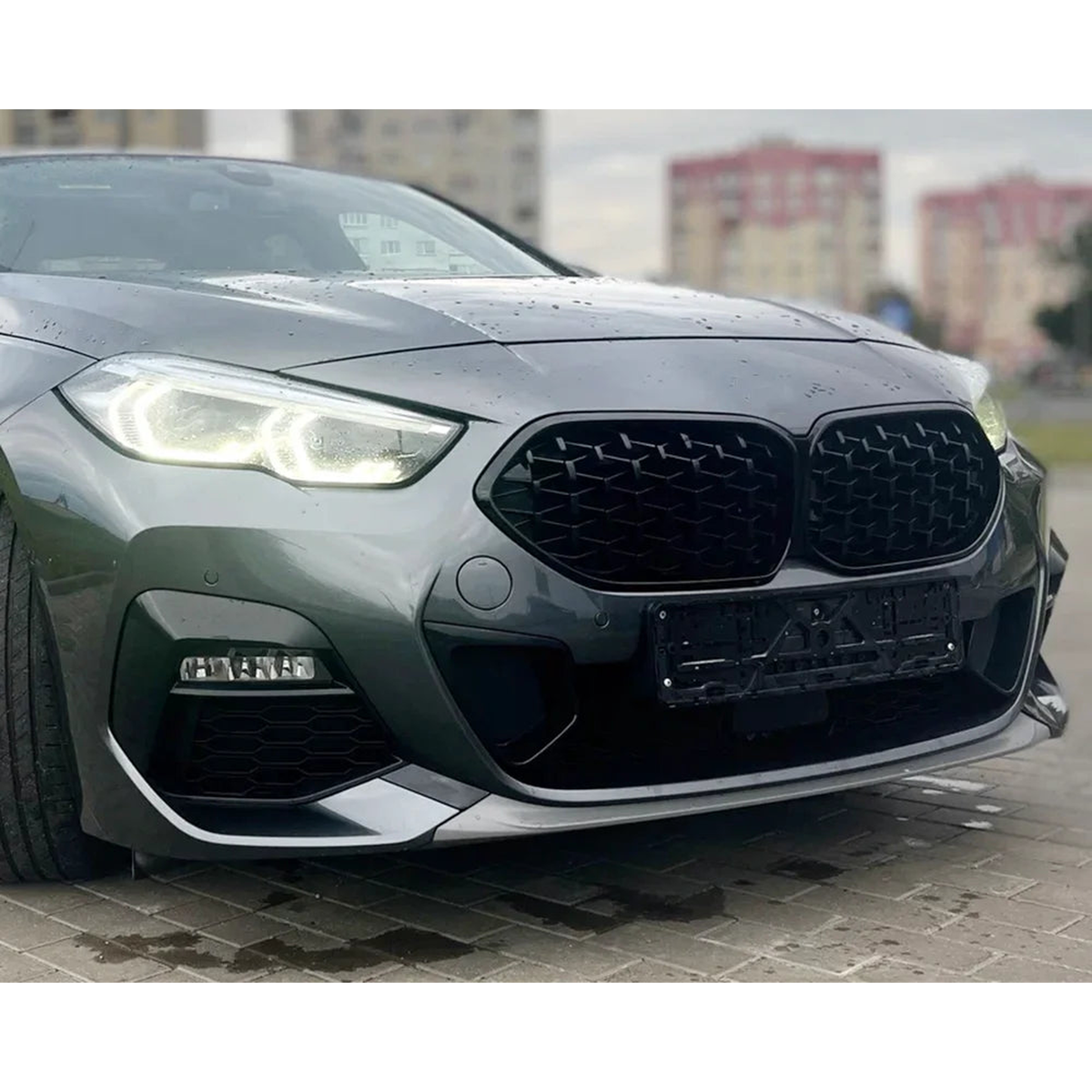 Diamond-style front kidney grille pair fitted to the front end, for BMW 2 Series F44 (2020+)