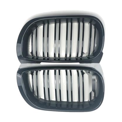 Glossy black double-slat kidney grille pair, front view, for BMW 3 Series E46 saloon facelift (2002-2005)