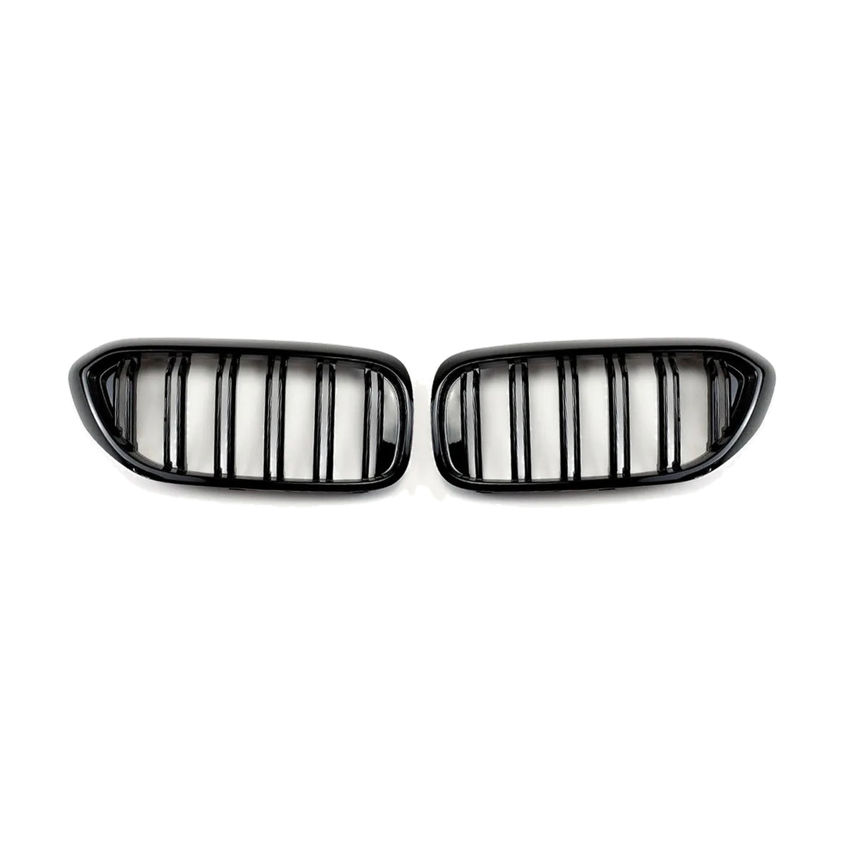 Gloss black double-slat kidney grille pair, front view, for BMW 5 Series G30 / G31